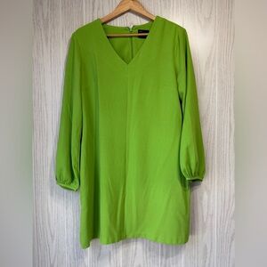 Just Taylor Women’s V-Neck Shift Dress
Size 14 · EUC